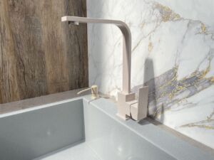 Бежов смесител за кухня Blandini Primo Beige