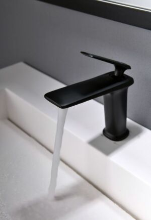 Черен смесител за баня Blandini Alure S Black
